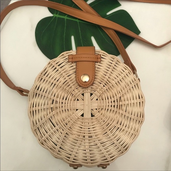 Handbags - BNWT Straw Handbag